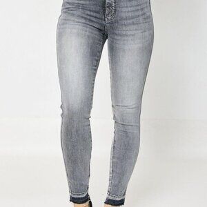 Judy Blue High Waist Tummy Control Release Hem Skinny Jeans in Black - 15 / 32